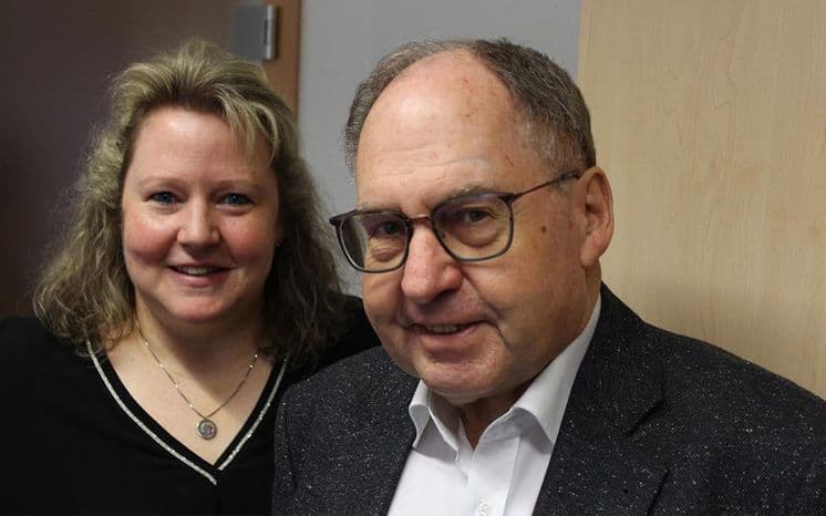 Kerstin Brüggen-Hörkens und Günter Hörkens in der Kanzlei